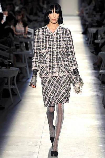 Look 1